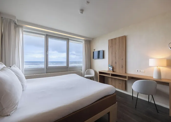 De Baak Seaside מלון 3*