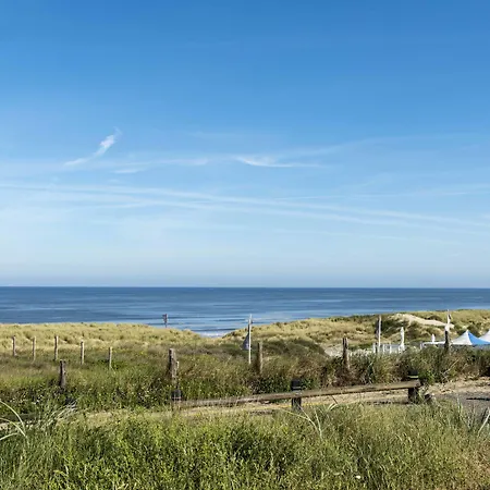 Отель De Baak Seaside Нордвейк-ан-Зее