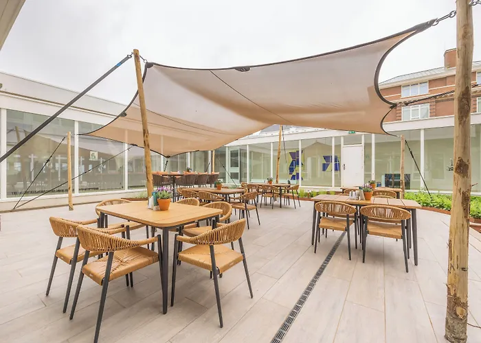 Szálloda De Baak Seaside 3*