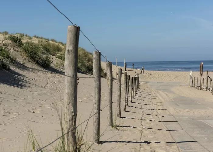 De Baak Seaside Szálloda Noordwijk